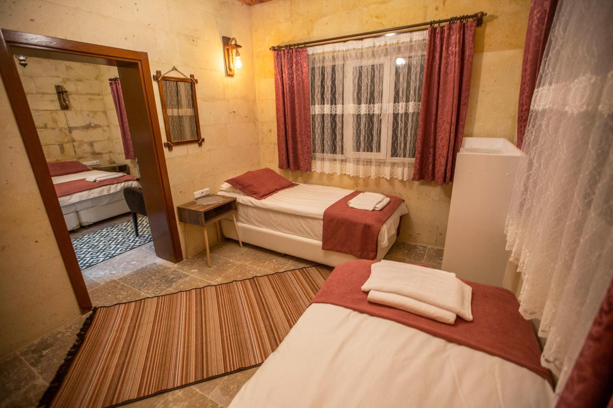 Capiedra Hotel Uchisar Exterior foto
